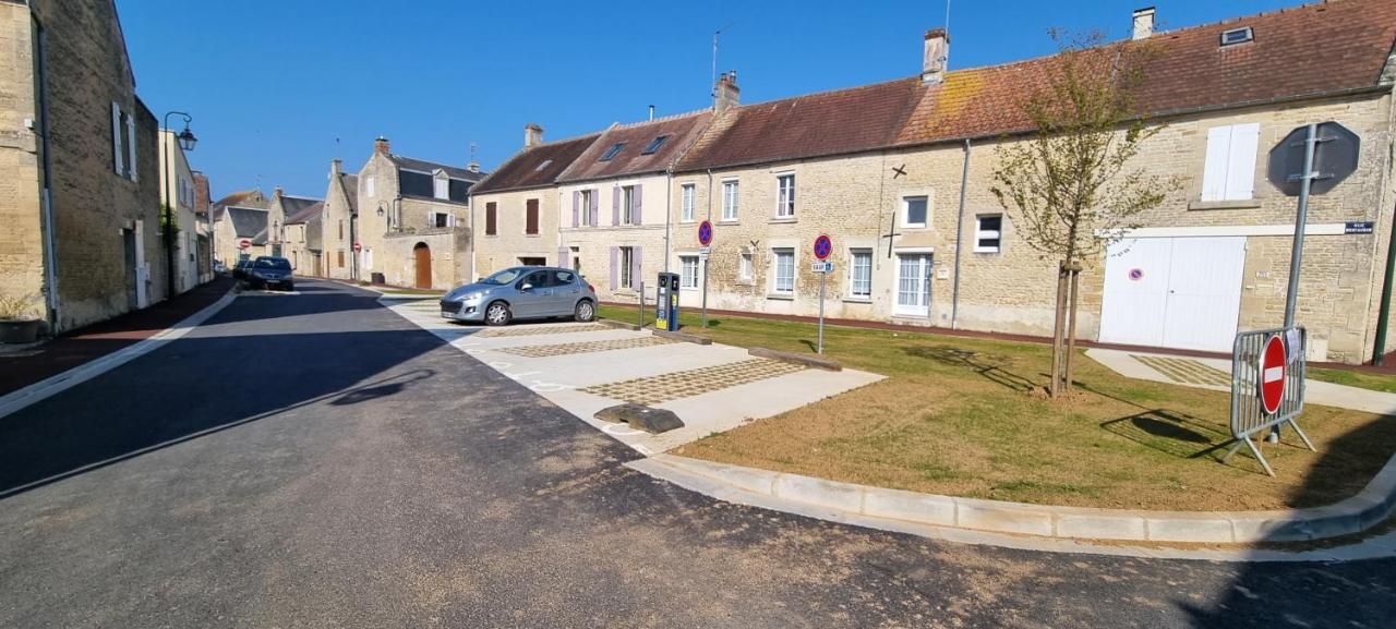 Maison De Vacances Bord De Mer Normandie Plage Du Debarquement Proche Caen Bernières-sur-Mer 外观 照片